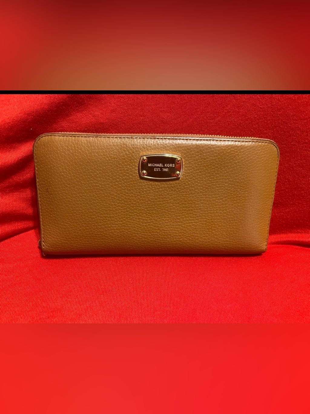 Michael Kors Pebbled Leather Zip Wallet In Olive